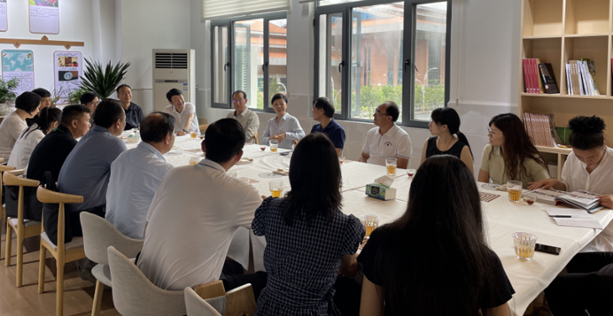 深圳大学张学记院士团队赴德宏调研咖啡产业